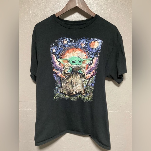 Fifth Sun Star Wars Black and Green Short Sleeve Tee with Artistic Design - Picture 1 of 3